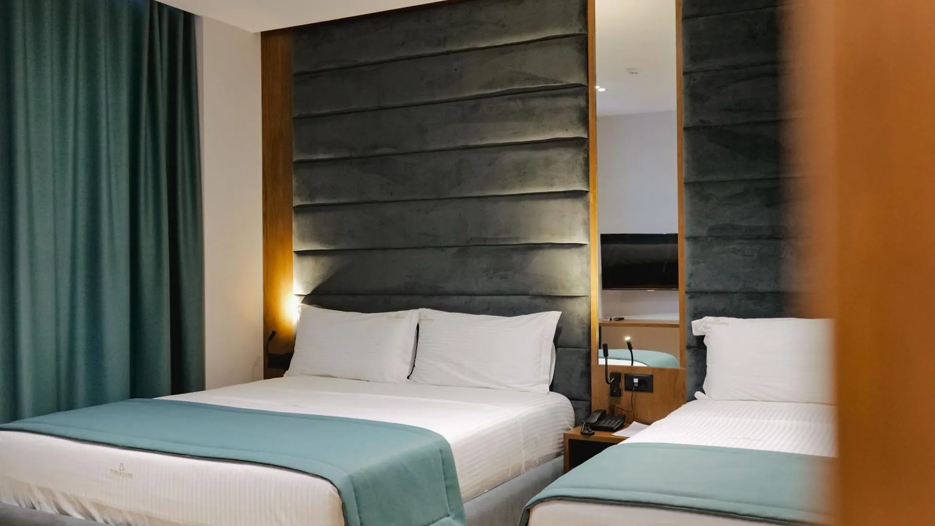 Duka'S Hotel Ksamil