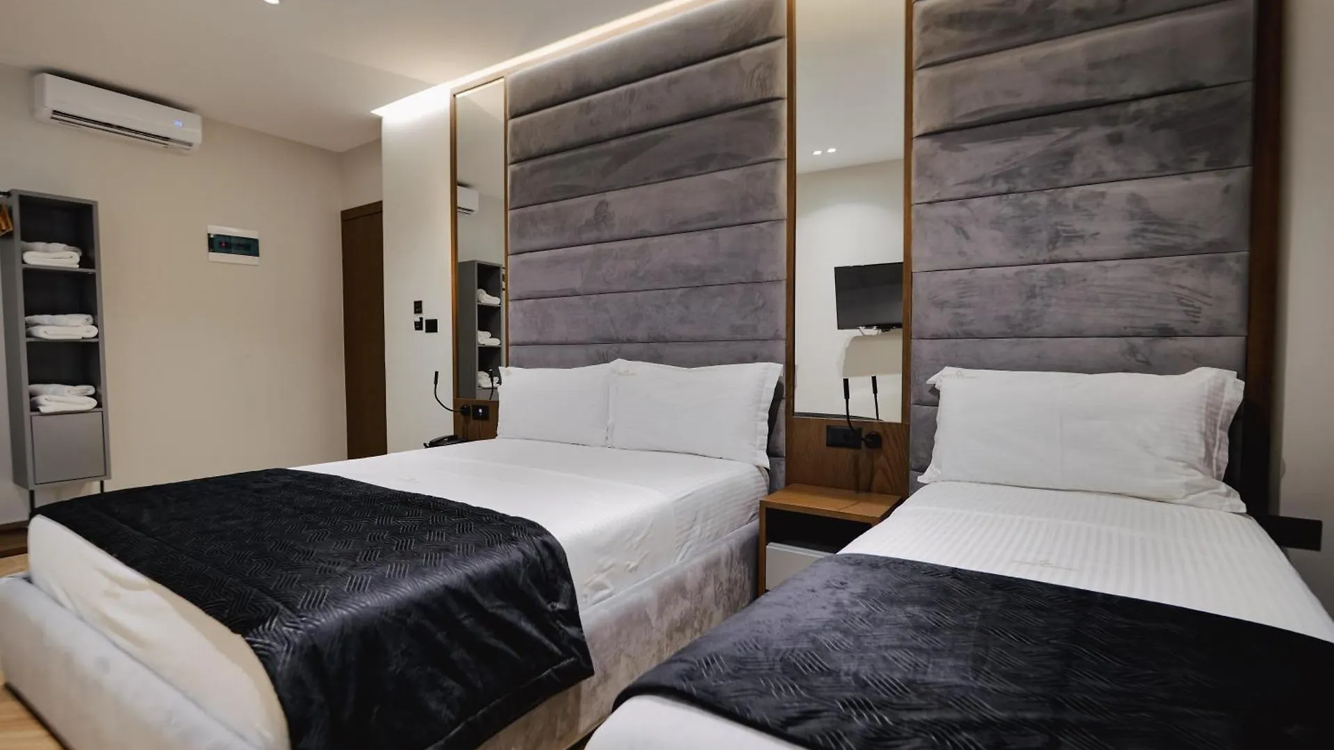 Duka'S Hotel Ksamil