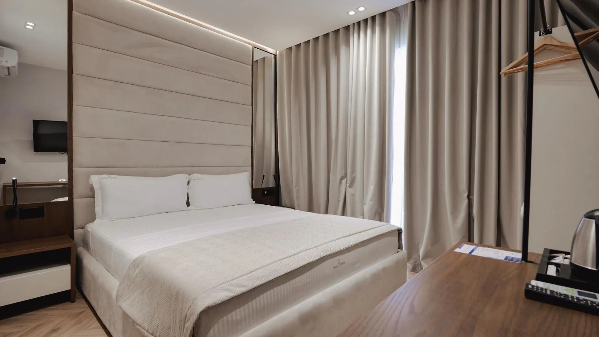 Duka'S Hotel Ksamil Albania