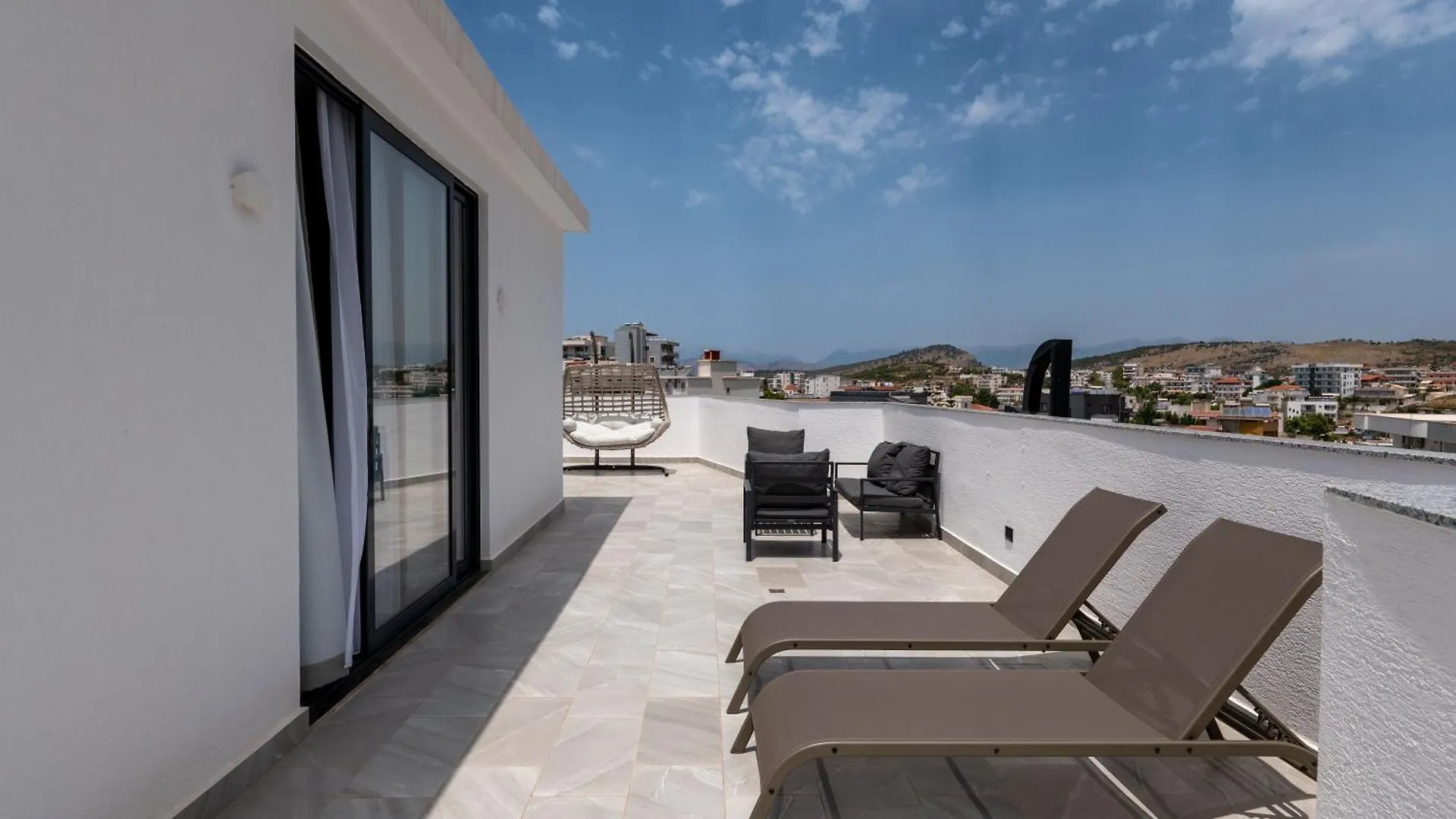 Duka'S Hotel Ksamil Albania