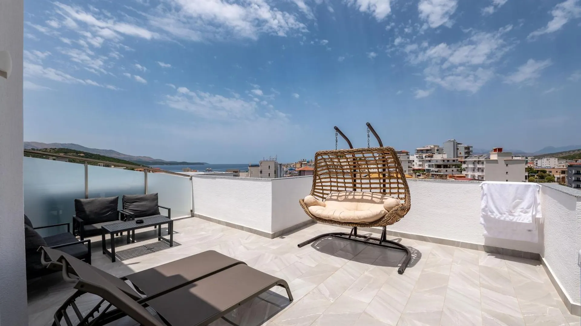 Duka'S Hotel Ksamil